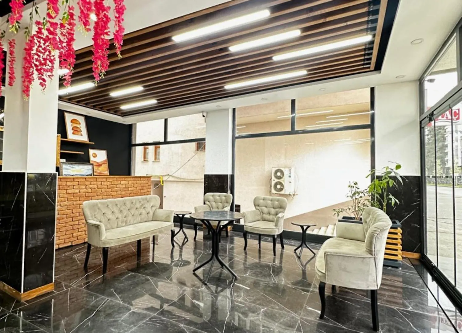 Renaissance Apart Hotel Касусту